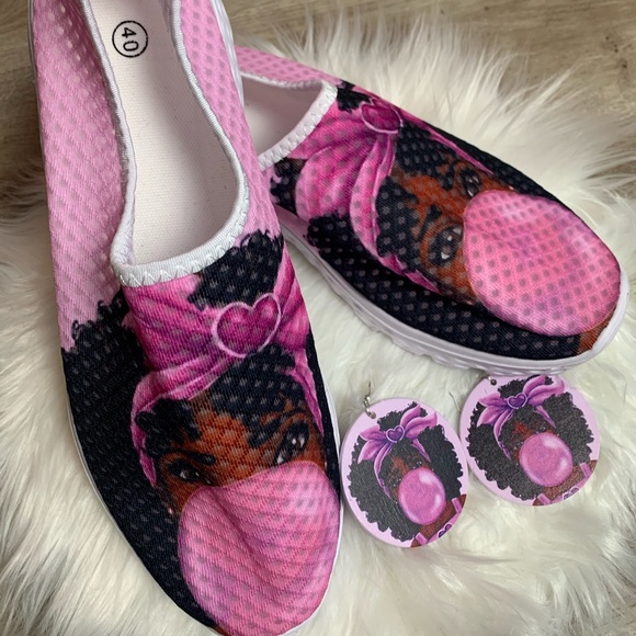 Women’s custom sneakers and earrings set size 9 - Picture 1 of 6